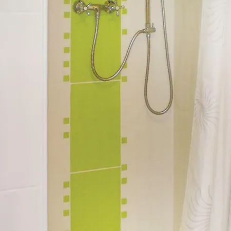 Three-bedroom In Buzsak-csisztapuszta Apartament Buzsák